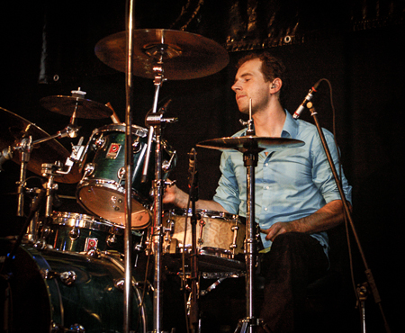 on drums Michael Thomas a la Forresta